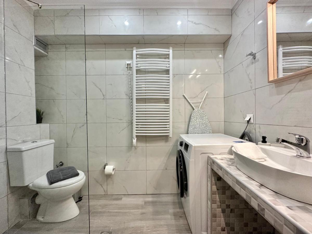 Aura Suite V6 By Halu! เทสซาโลนิกิ ภายนอก รูปภาพ
